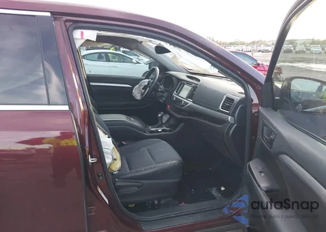 2016 Toyota Highlander Le Plus V6 z USA, uszkodzony, nr VIN 5TDZKRFH2GS180088